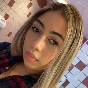 Meet your Posher, Idilani